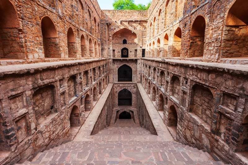 Agarsen ki Baoli 