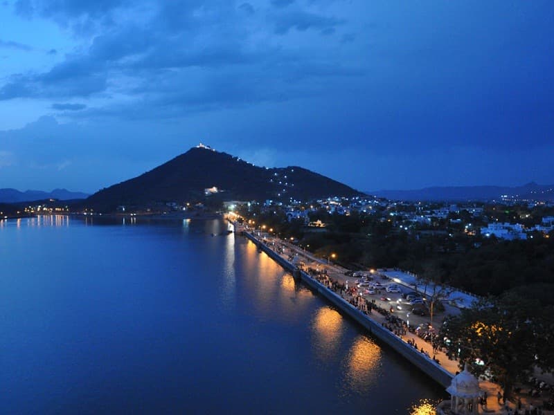 Fatehpur Sagar Lake 