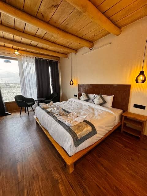 Hunder Hotel 